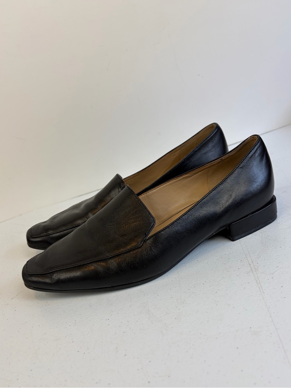 Naturalizer Black Slip On Leather Flats Loafers Shoes size 8 office Work Wear